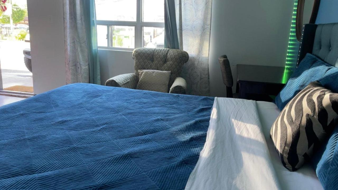 Crestwood Motel Μπέρλινγκτον Εξωτερικό φωτογραφία