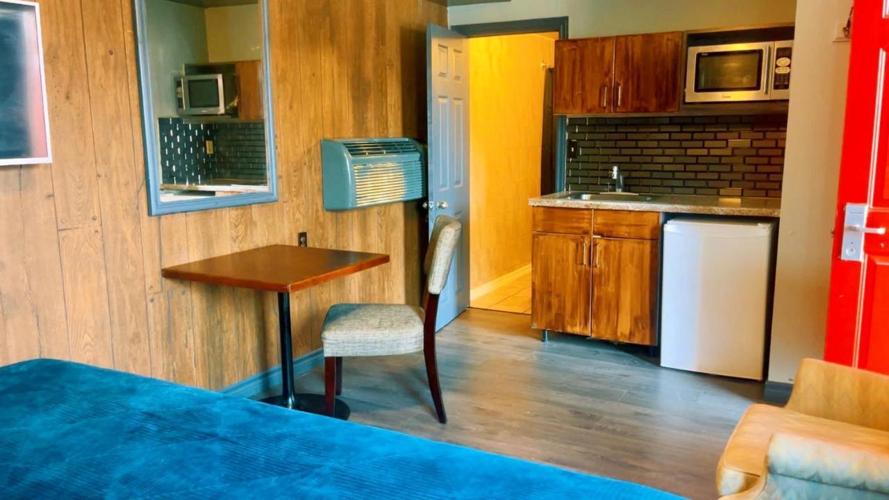 Crestwood Motel Μπέρλινγκτον Εξωτερικό φωτογραφία