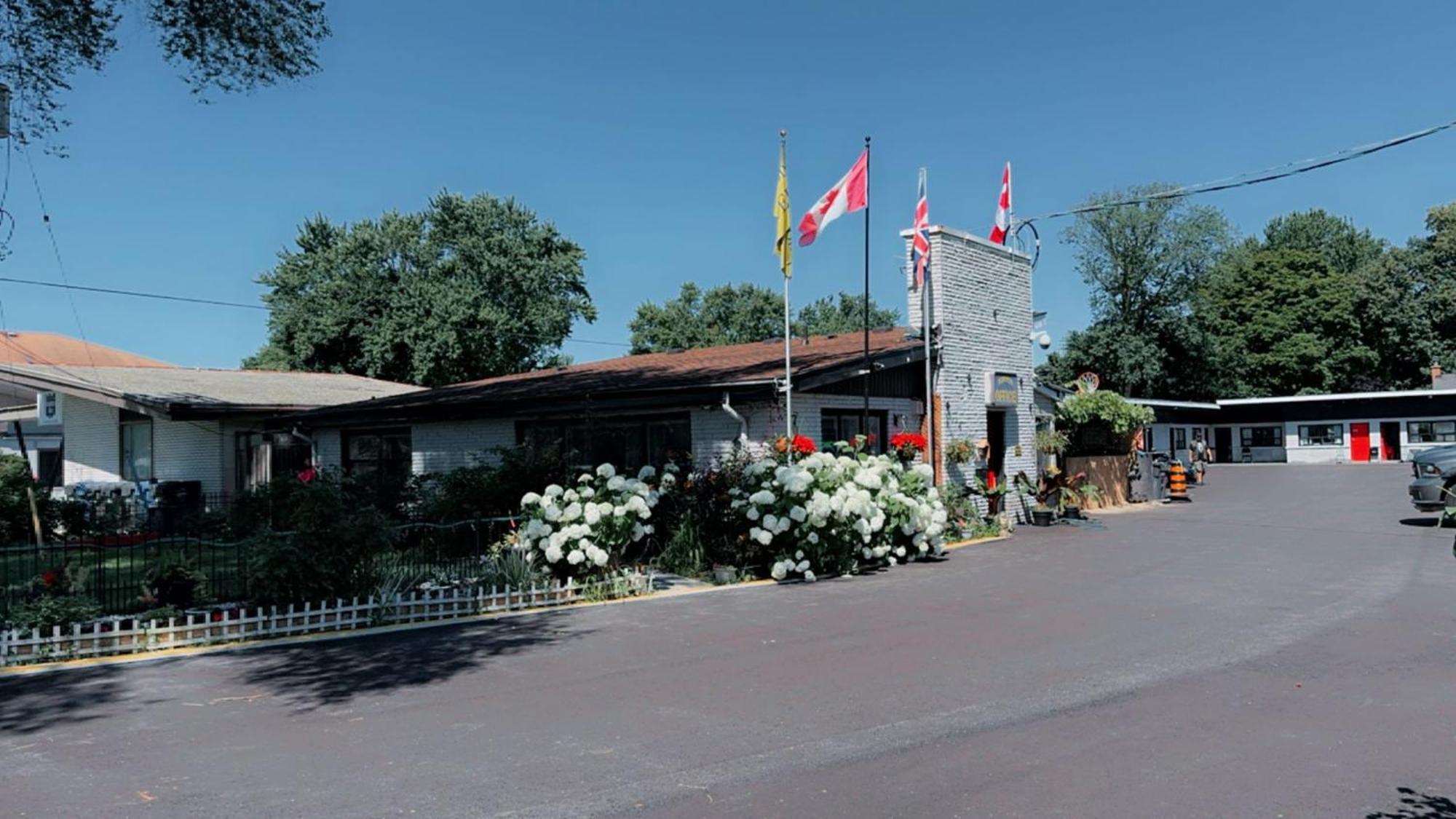 Crestwood Motel Μπέρλινγκτον Εξωτερικό φωτογραφία