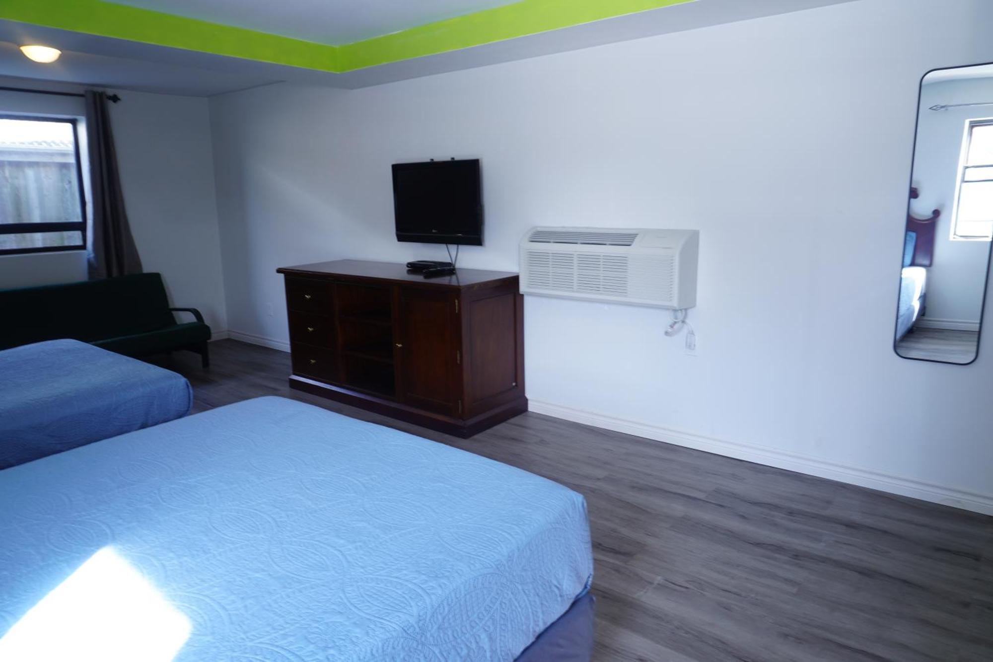 Crestwood Motel Μπέρλινγκτον Εξωτερικό φωτογραφία
