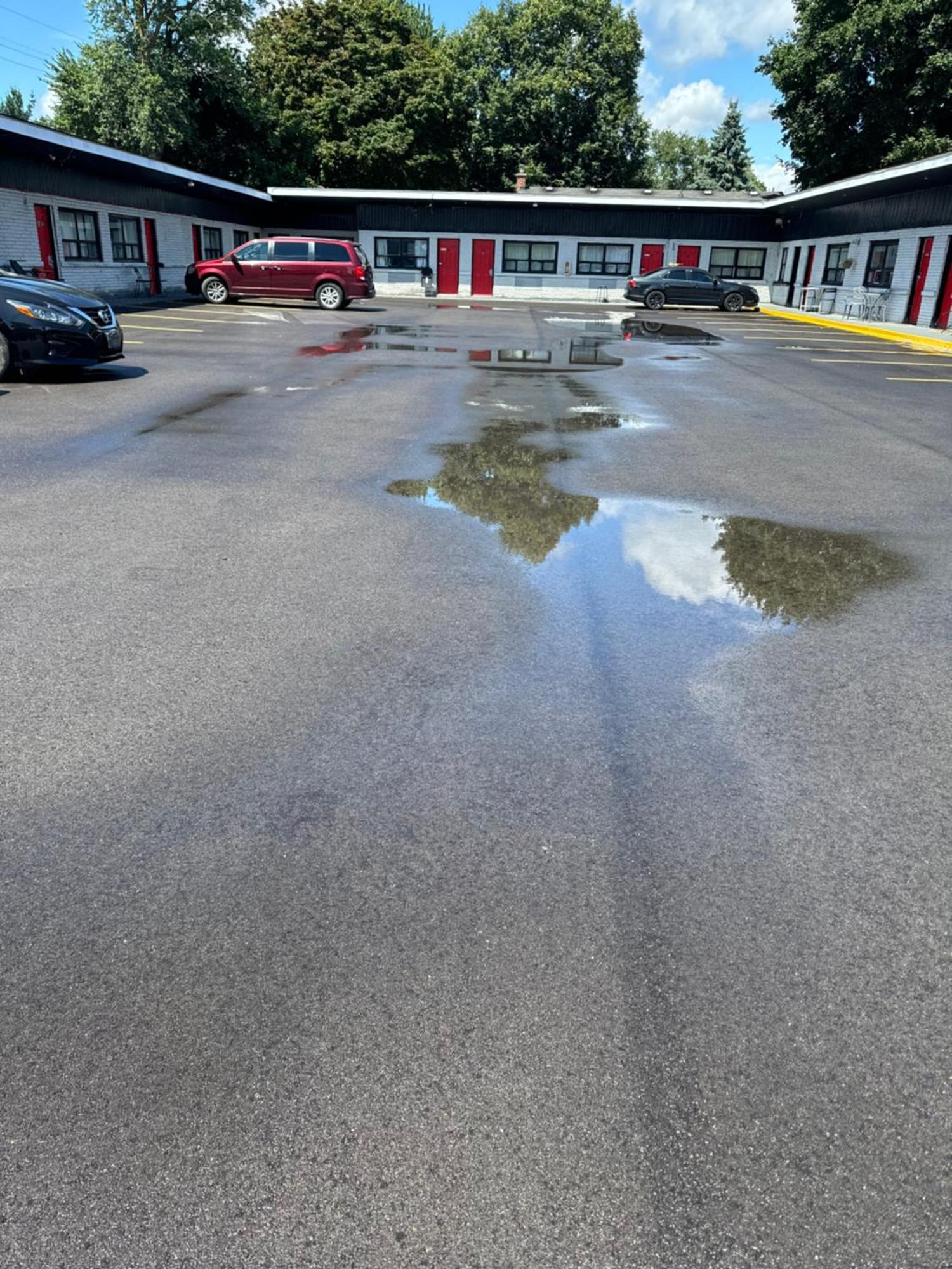 Crestwood Motel Μπέρλινγκτον Εξωτερικό φωτογραφία