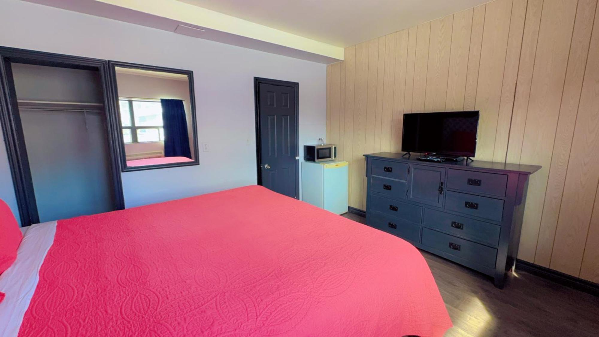 Crestwood Motel Μπέρλινγκτον Εξωτερικό φωτογραφία