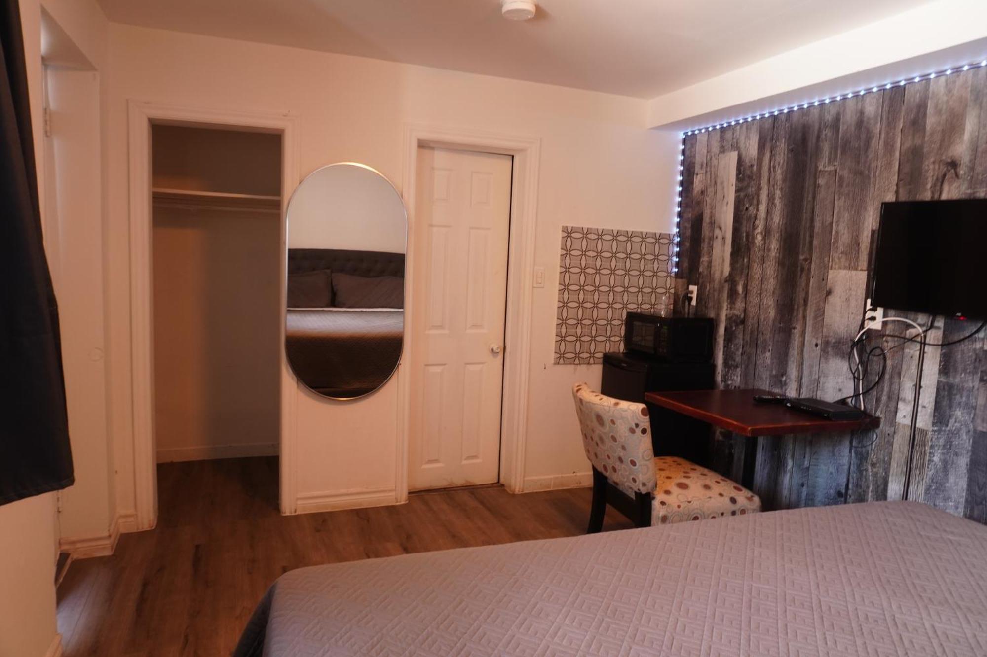 Crestwood Motel Μπέρλινγκτον Εξωτερικό φωτογραφία