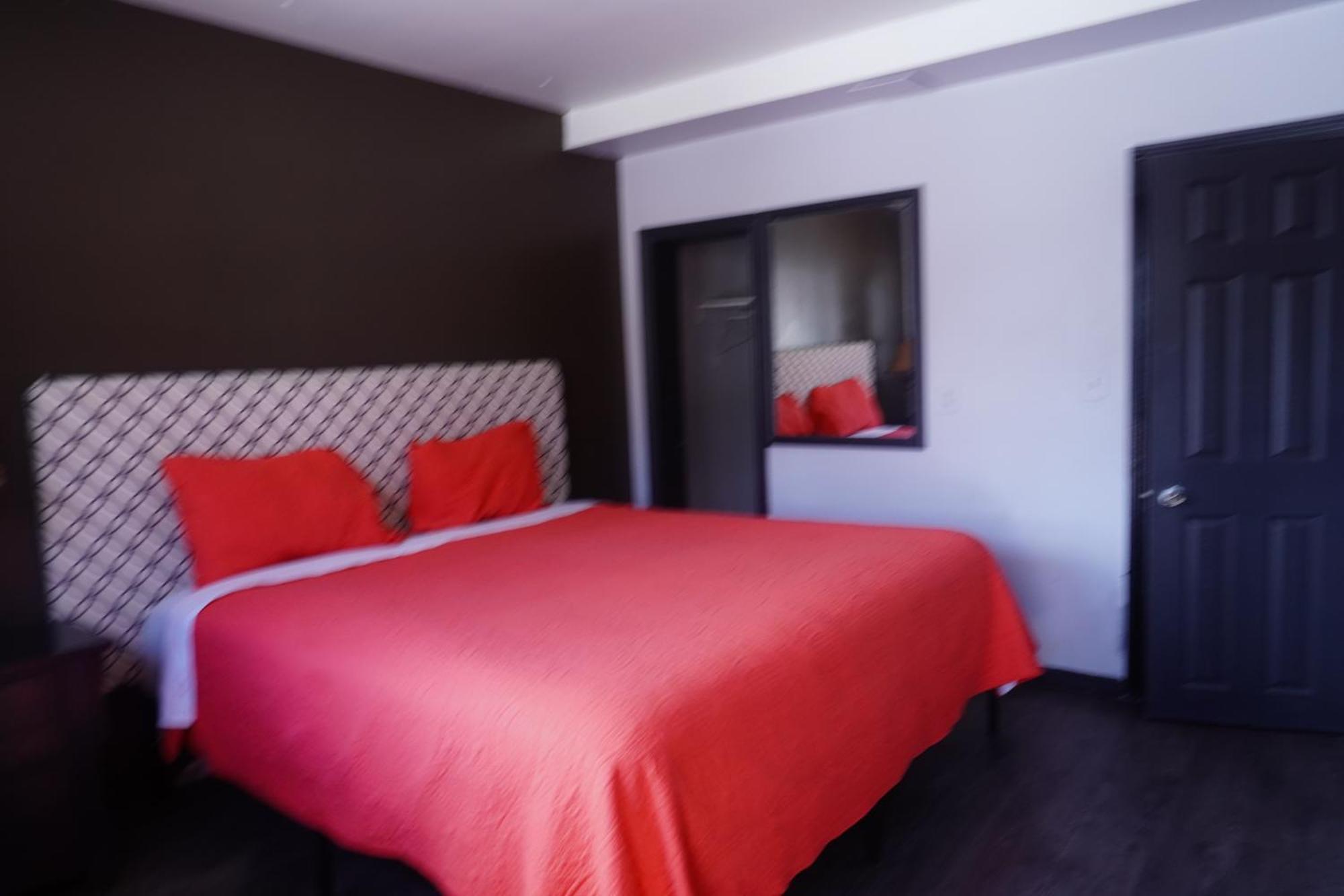 Crestwood Motel Μπέρλινγκτον Εξωτερικό φωτογραφία