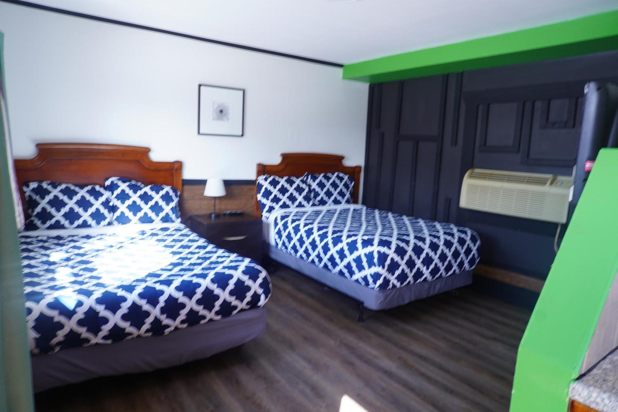Crestwood Motel Μπέρλινγκτον Εξωτερικό φωτογραφία