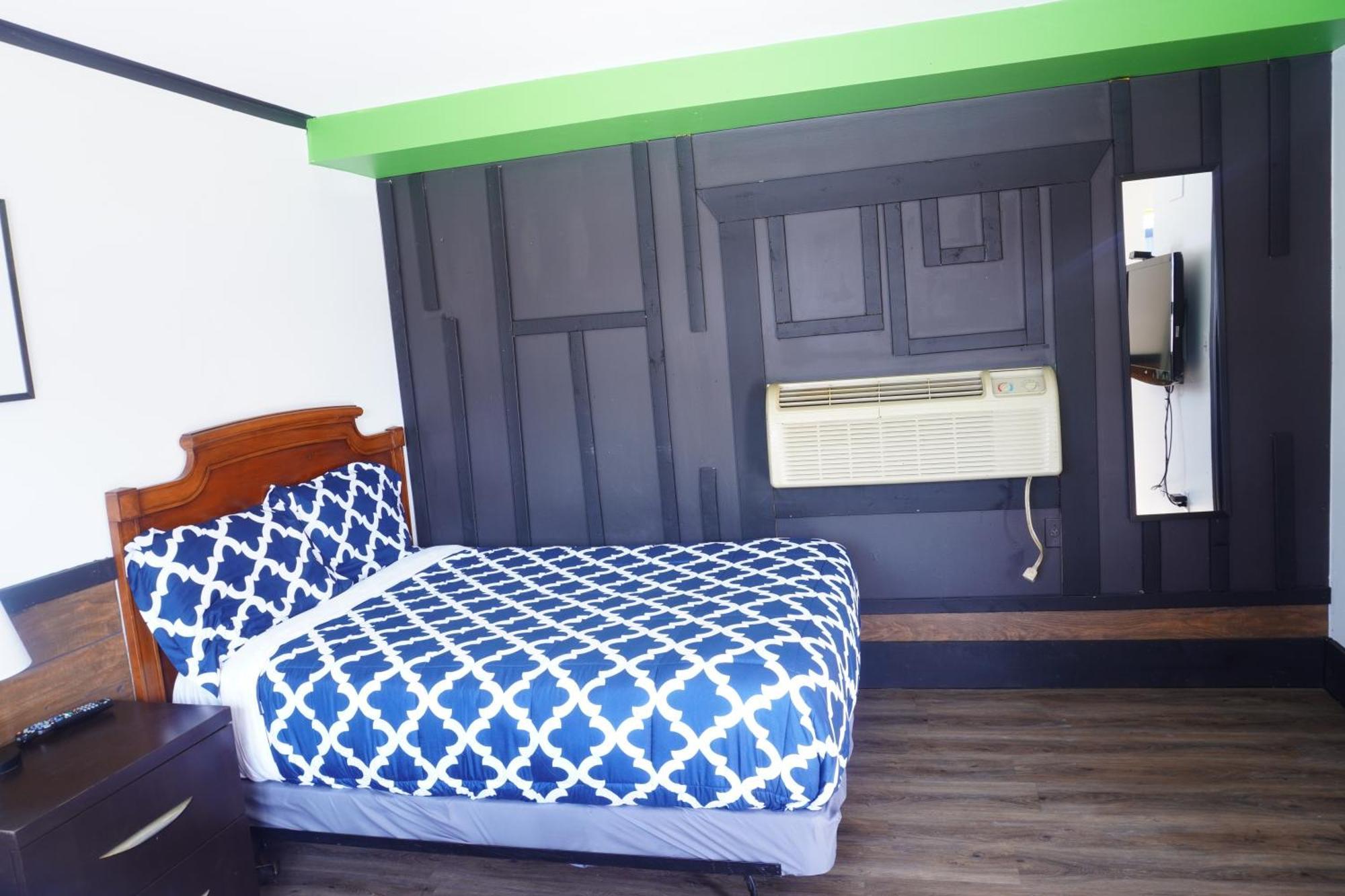 Crestwood Motel Μπέρλινγκτον Εξωτερικό φωτογραφία